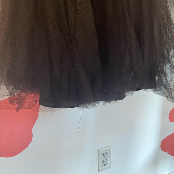 Donna Morgan Collection size 4. - Picture 6 of 6